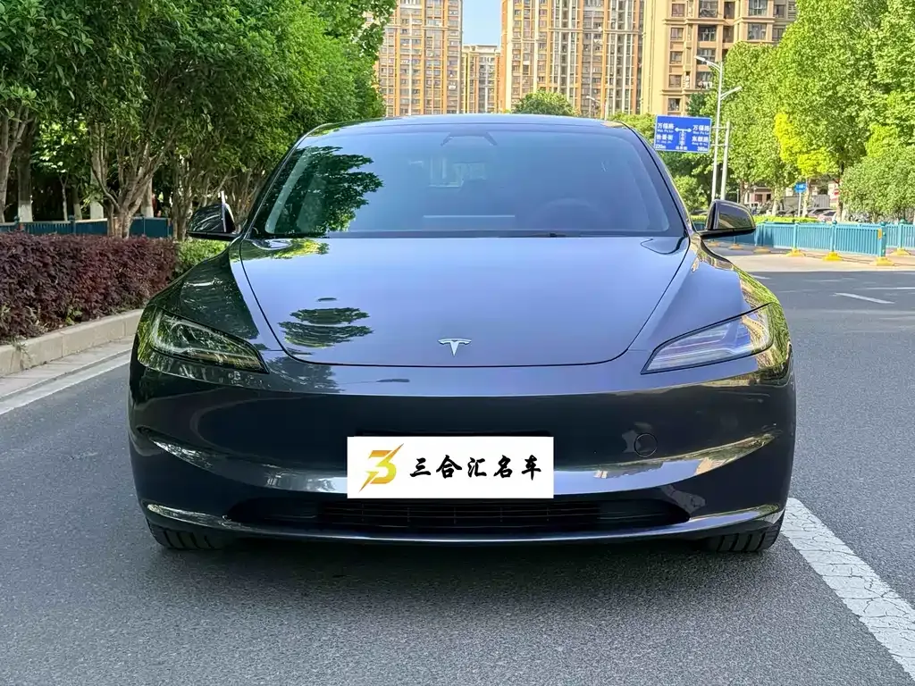Tesla Model 3 — фото 4