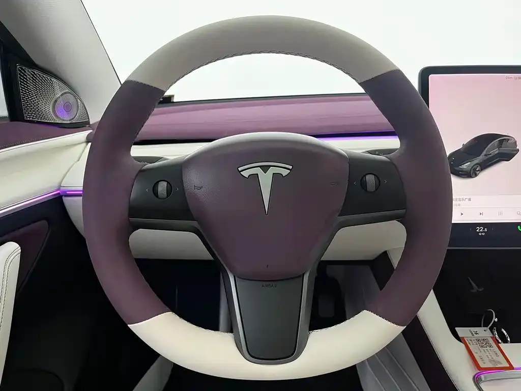 Tesla Model 3 — фото 6