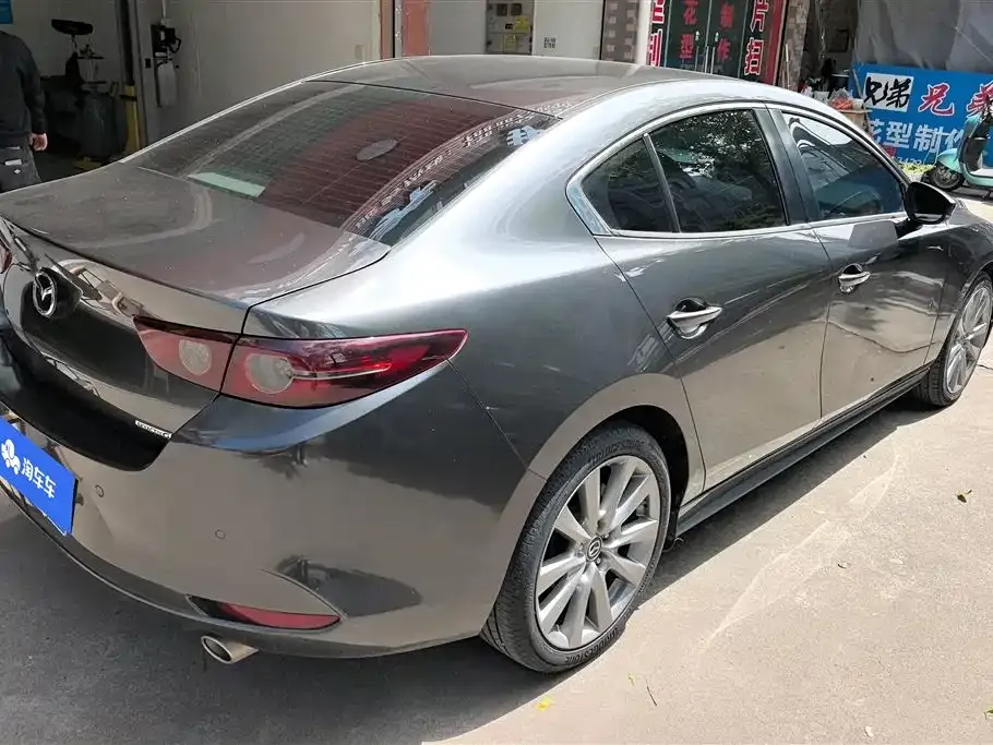 Mazda 3 Axela — фото 9
