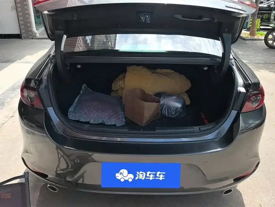 Mazda 3 Axela — фото 10