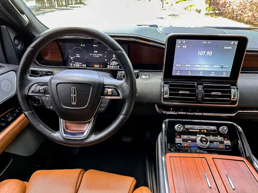 Lincoln Navigator 2021 из CN, фото 2