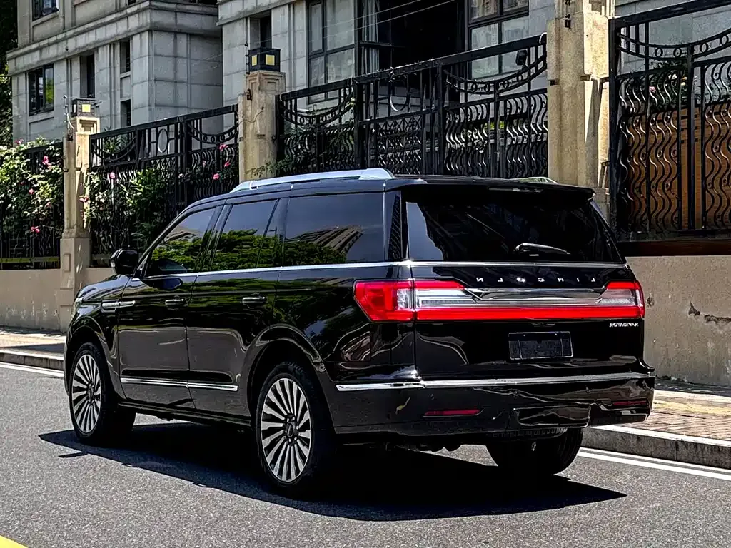 Lincoln Navigator 2021 из CN, фото 7