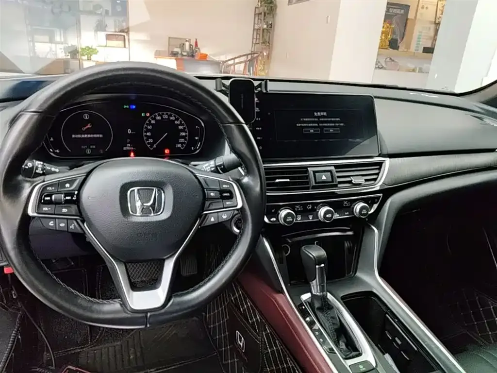 Honda Inspire — фото 9