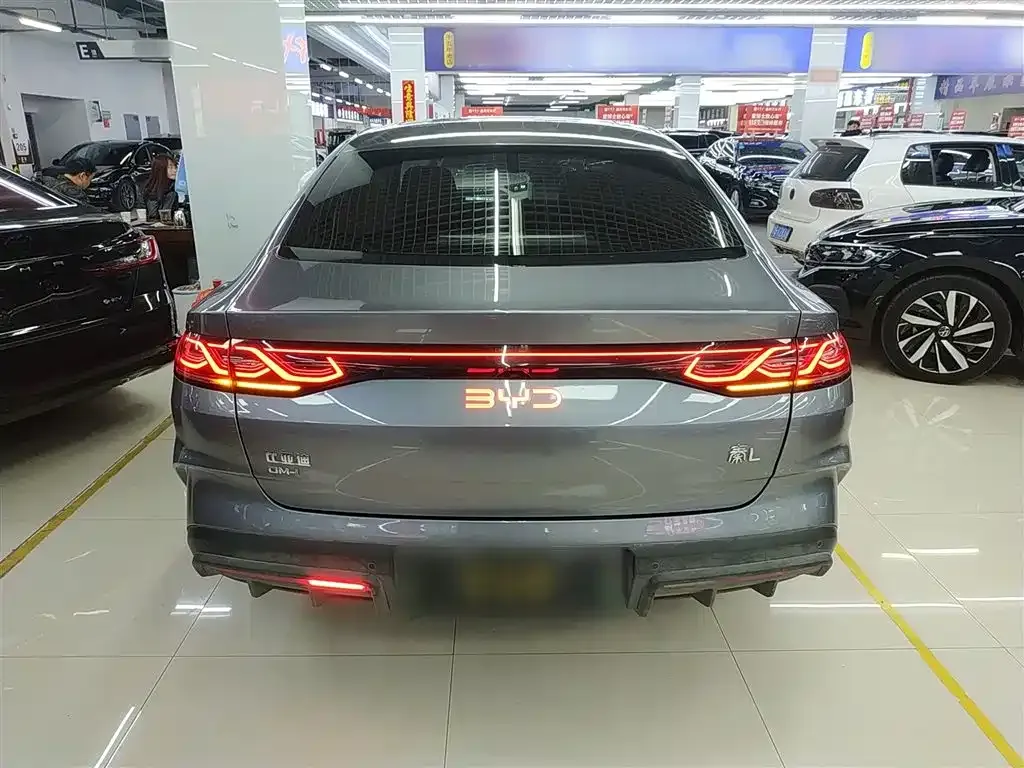 BYD Qin L — фото 2