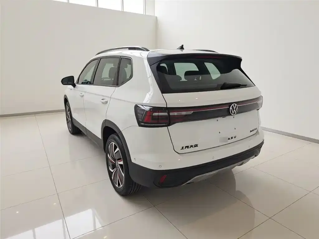 Volkswagen Tharu — фото 6