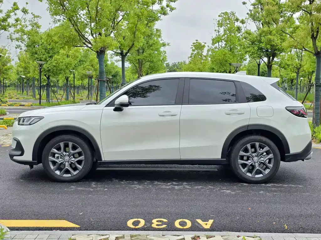 Honda ZR-V 2023 из CN, фото 6