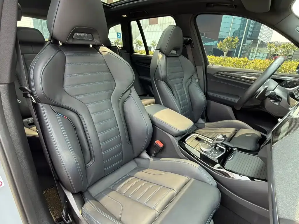 BMW X3 M40i 2023 из CN, фото 2
