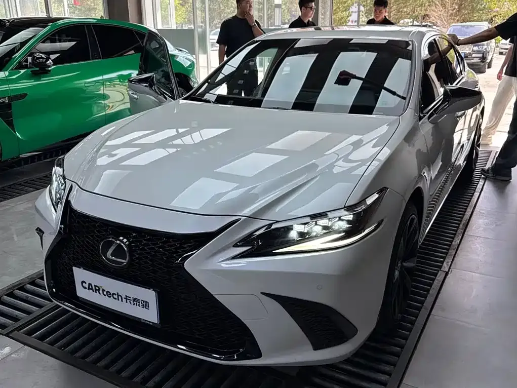 Lexus ES 2024 из CN, фото 6