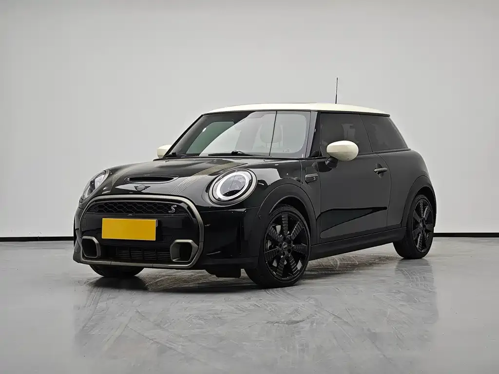 MINI Cooper (3-door) — фото 1