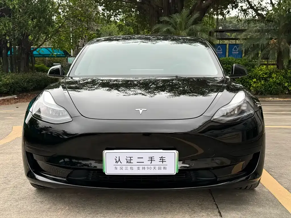 Tesla Model 3 — фото 9
