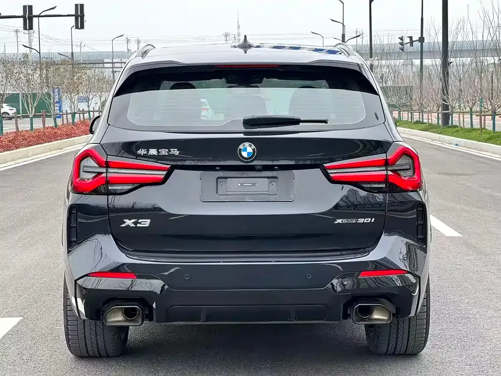 BMW X3 — фото 10