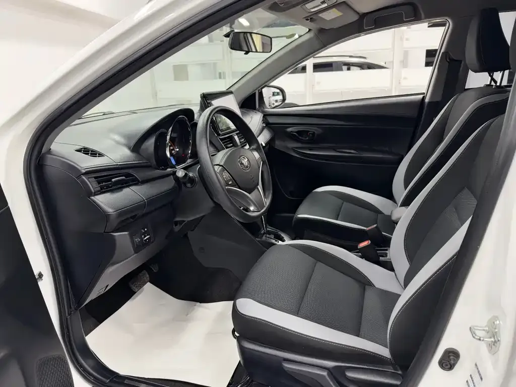 Toyota Yaris L 2021 из CN, фото 4