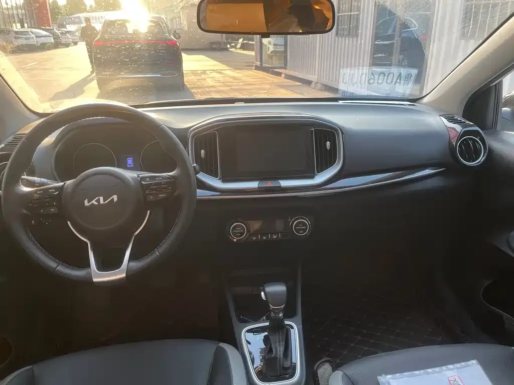 Kia KX1 — фото 3