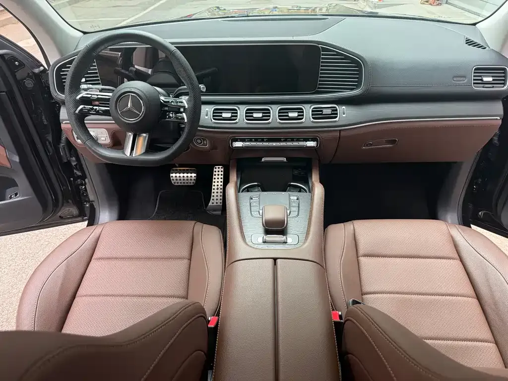 Mercedes-Benz GLS — фото 10