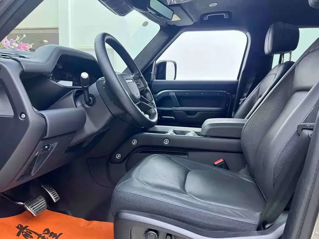 Land Rover Defender — фото 9