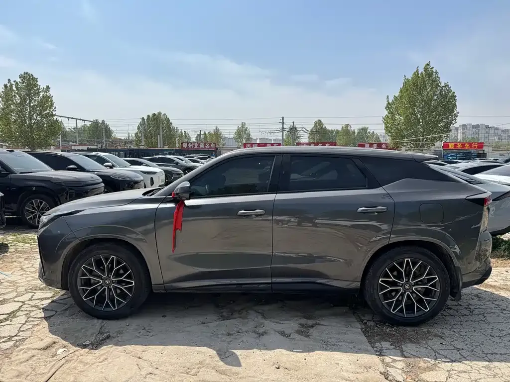 Changan UNI-Z New Energy 2025 из CN, фото 7