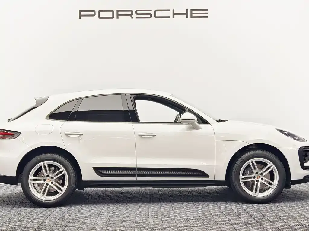 Porsche Macan — фото 5