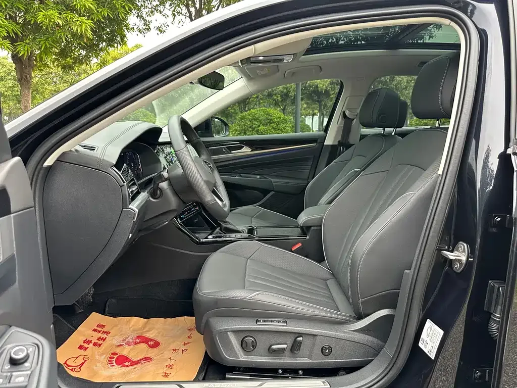 Volkswagen Passat — фото 3