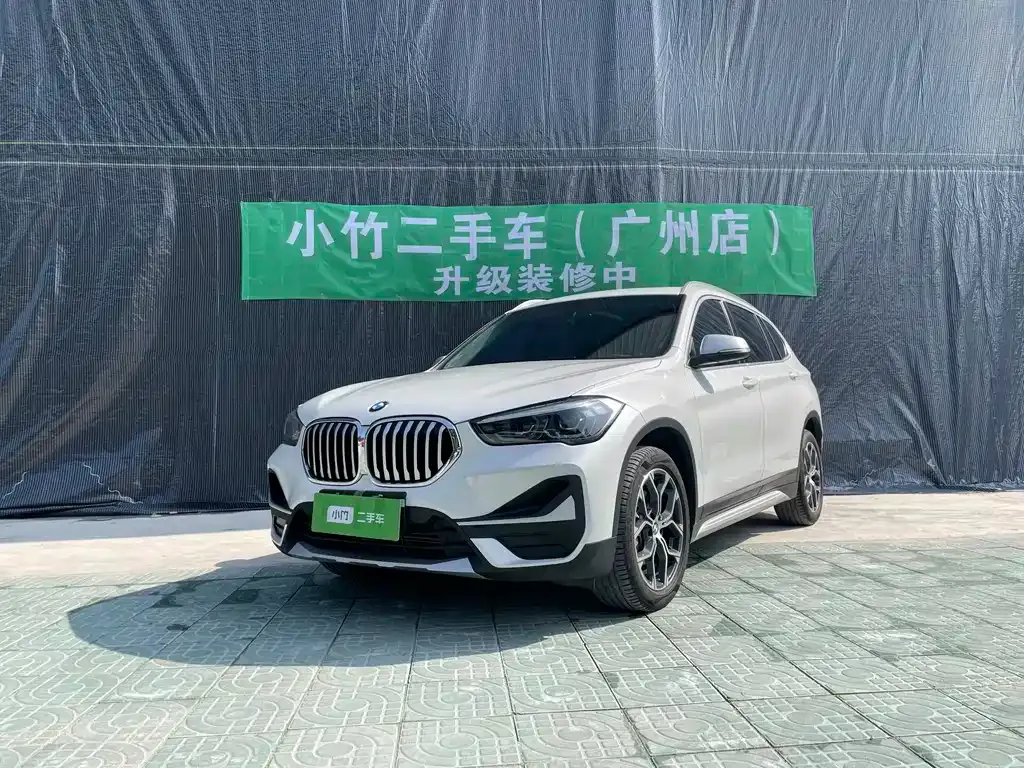 BMW X1 — фото 1