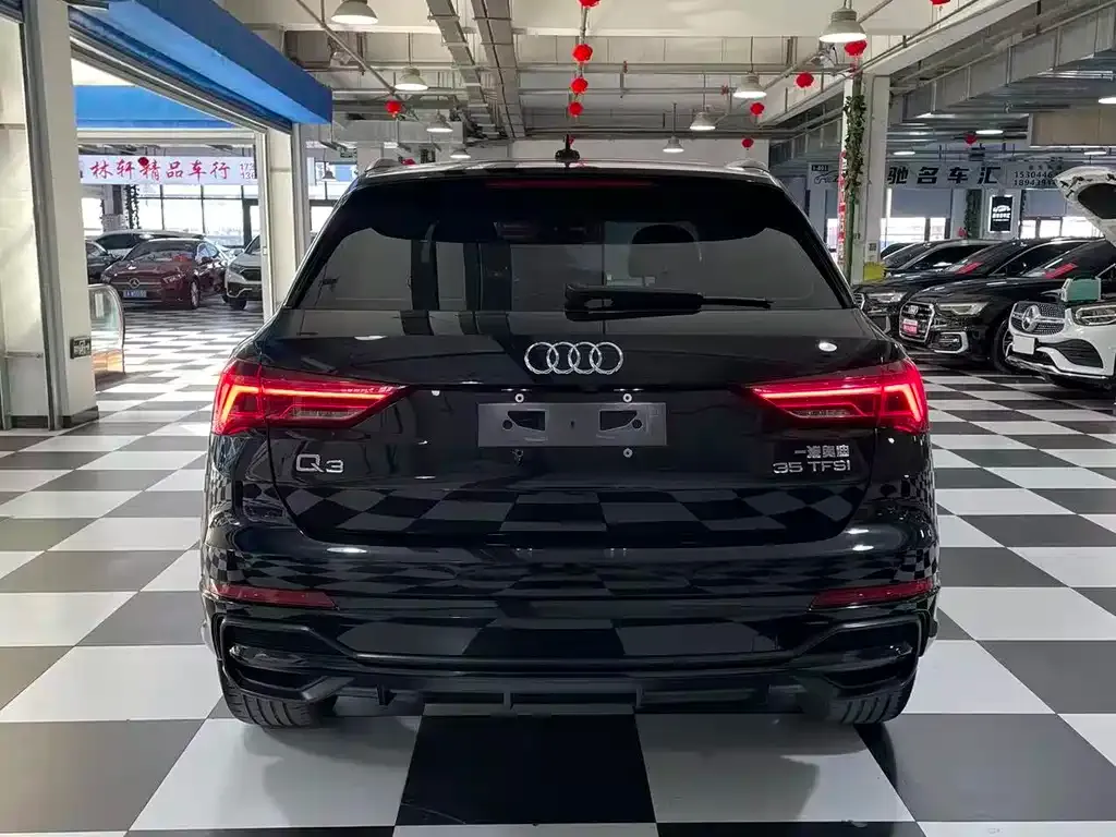 Audi Q3 — фото 2