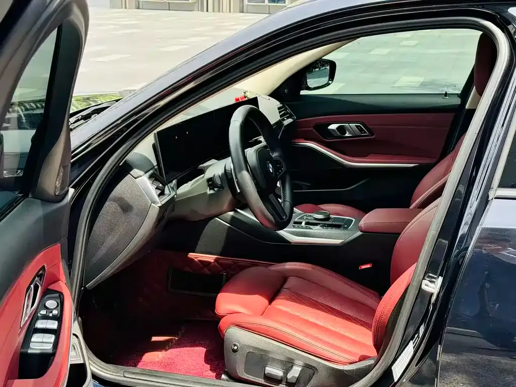 BMW 3 Series 2023 из CN, фото 5