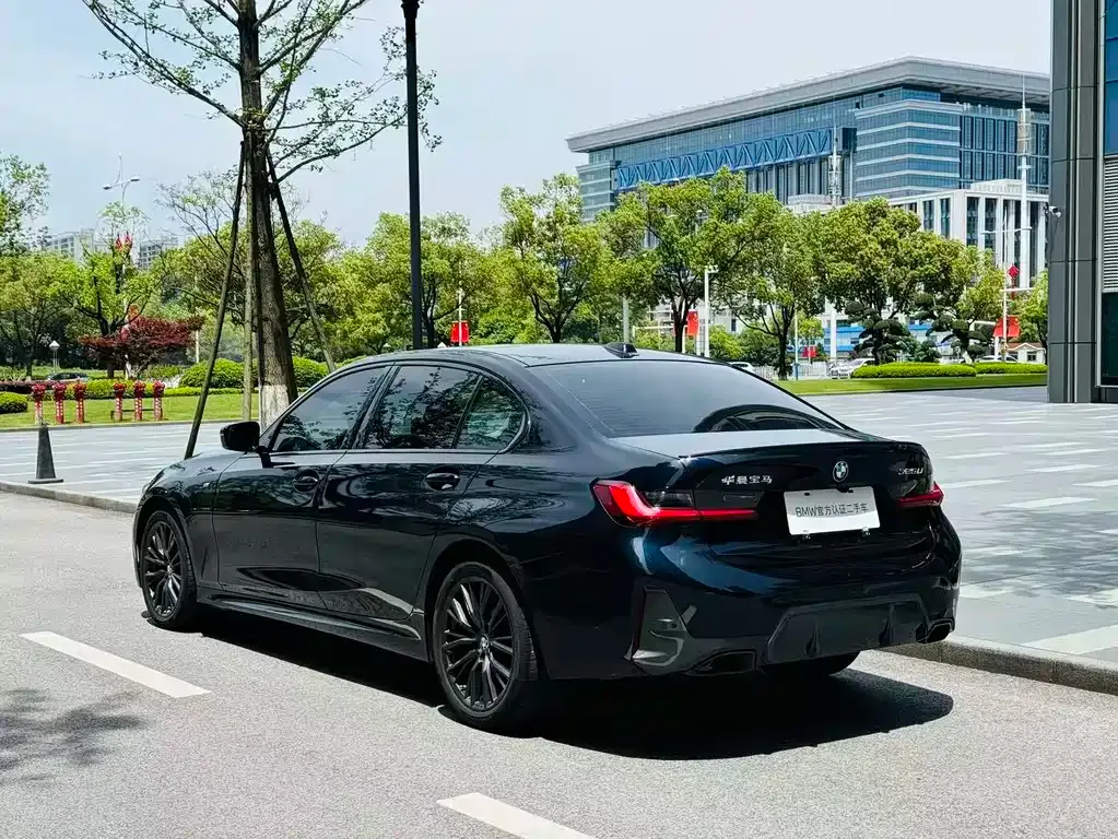 BMW 3 Series 2023 из CN, фото 10