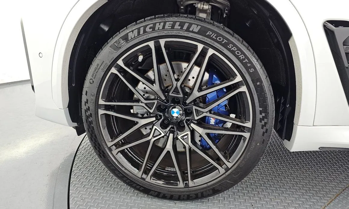 BMW X5M 2025 из KR, фото 8