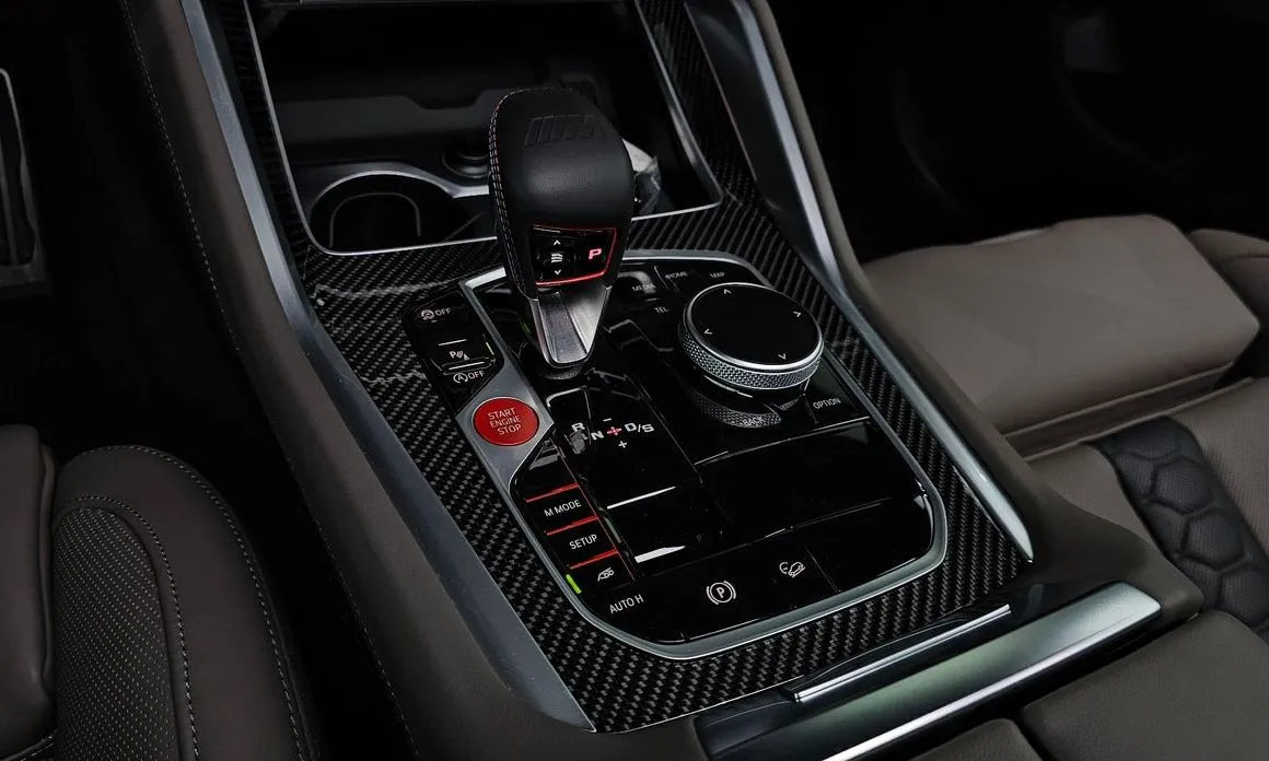 BMW X5M 2025 из KR, фото 2