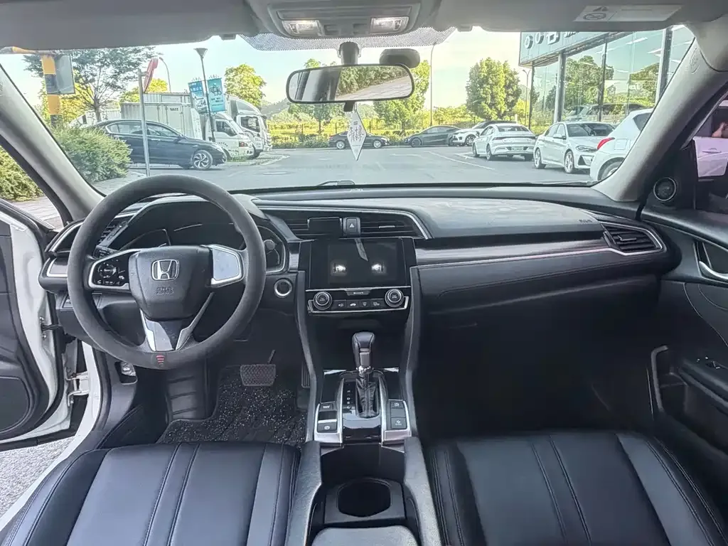 Honda Civic — фото 5