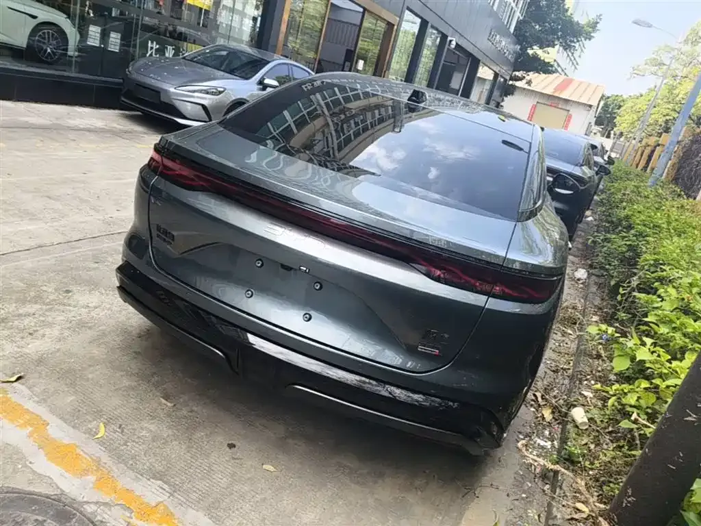 BYD Han L 2025 из CN, фото 3