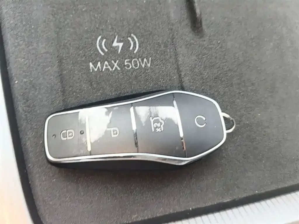 BYD Han L 2025 из CN, фото 2