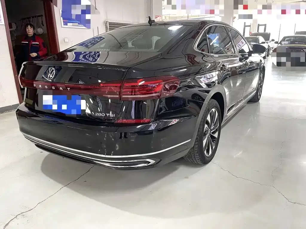 Volkswagen Passat — фото 9