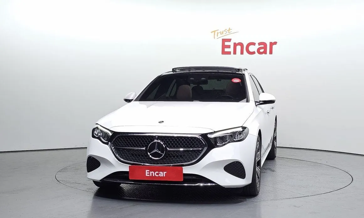 Mercedes-Benz E-Class 2024 из KR, фото 2