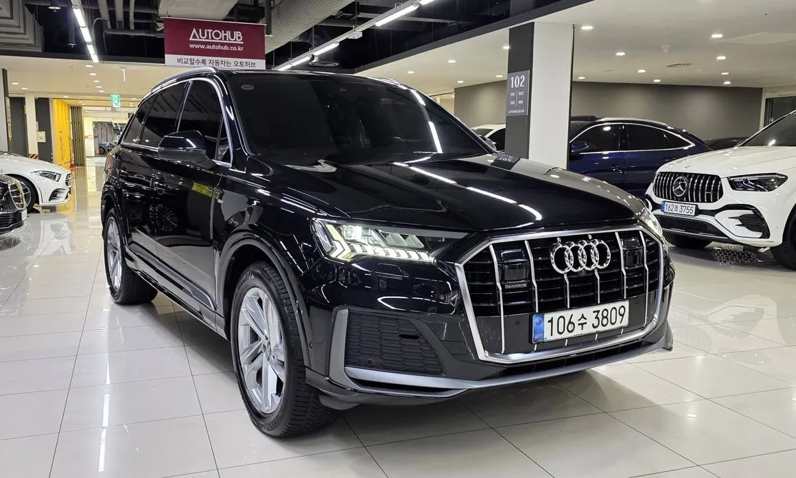 Audi Q7 — фото 10