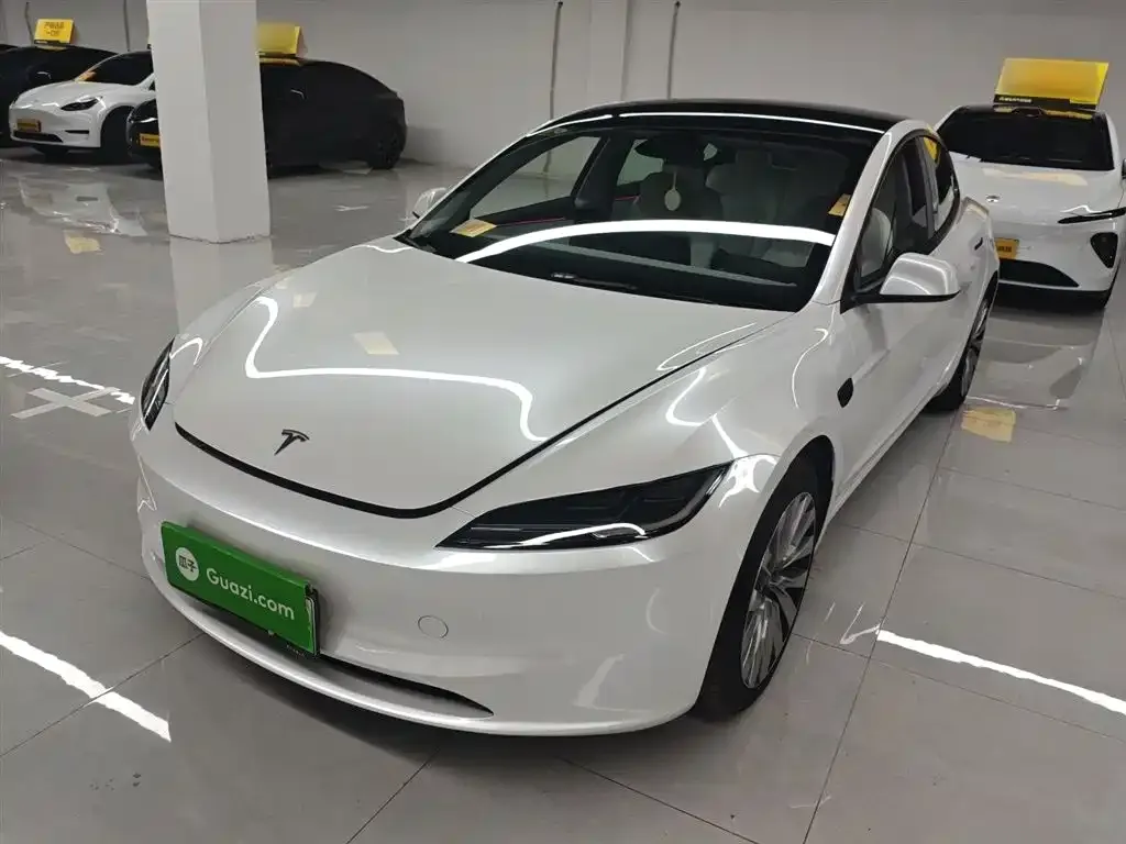 Tesla Model 3 — фото 5