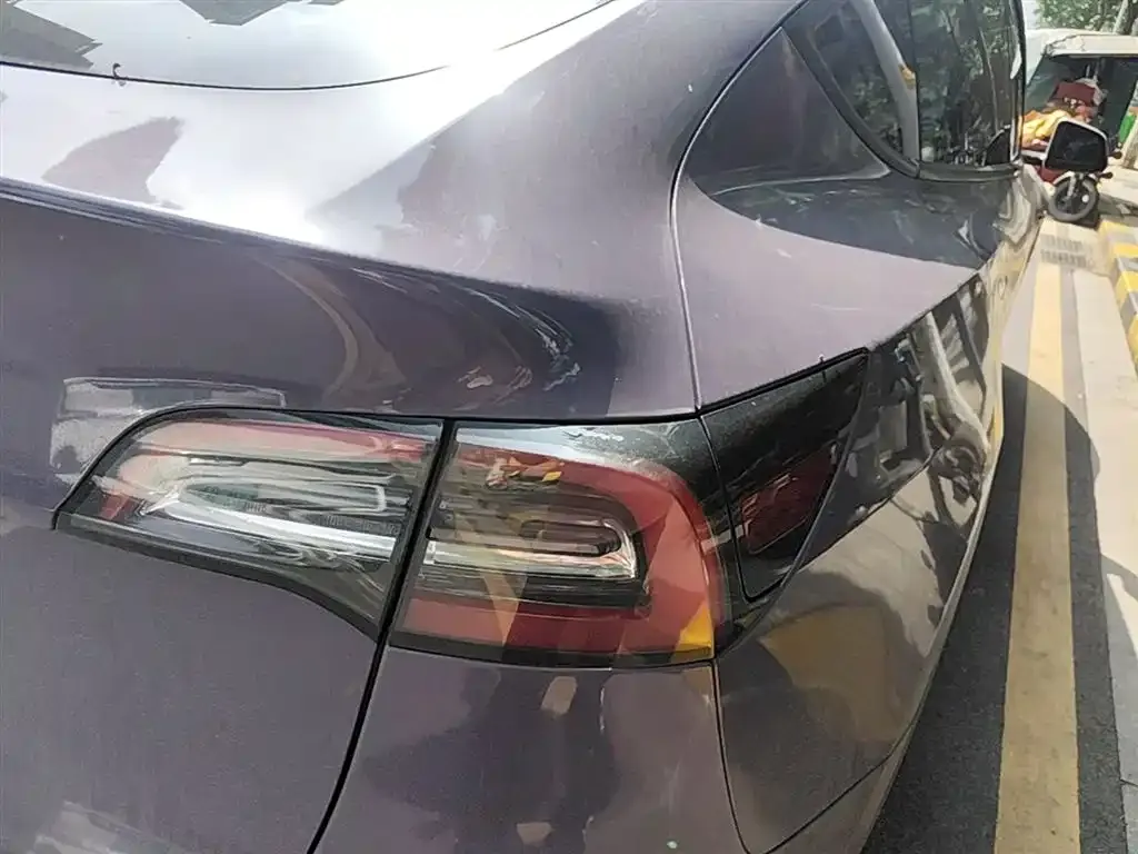 Tesla Model Y 2023 из CN, фото 3