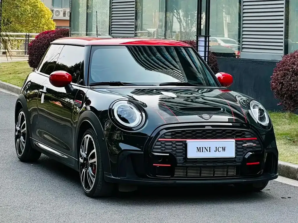 MINI JCW (John Cooper Works) — фото 6