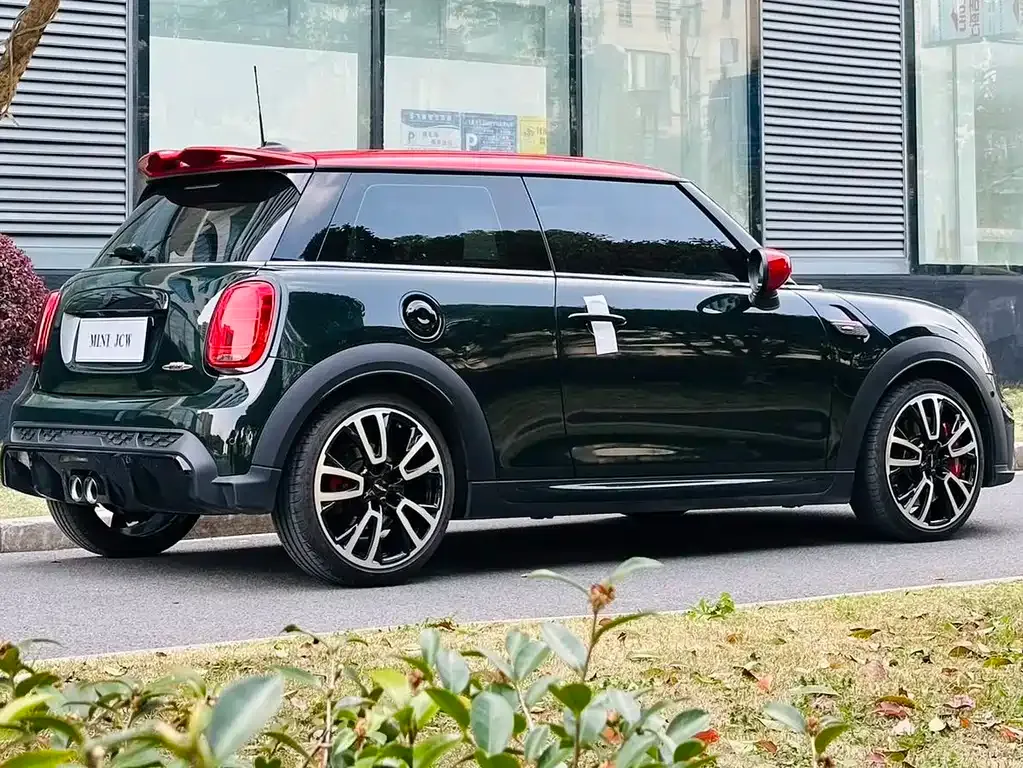 MINI JCW (John Cooper Works) — фото 10