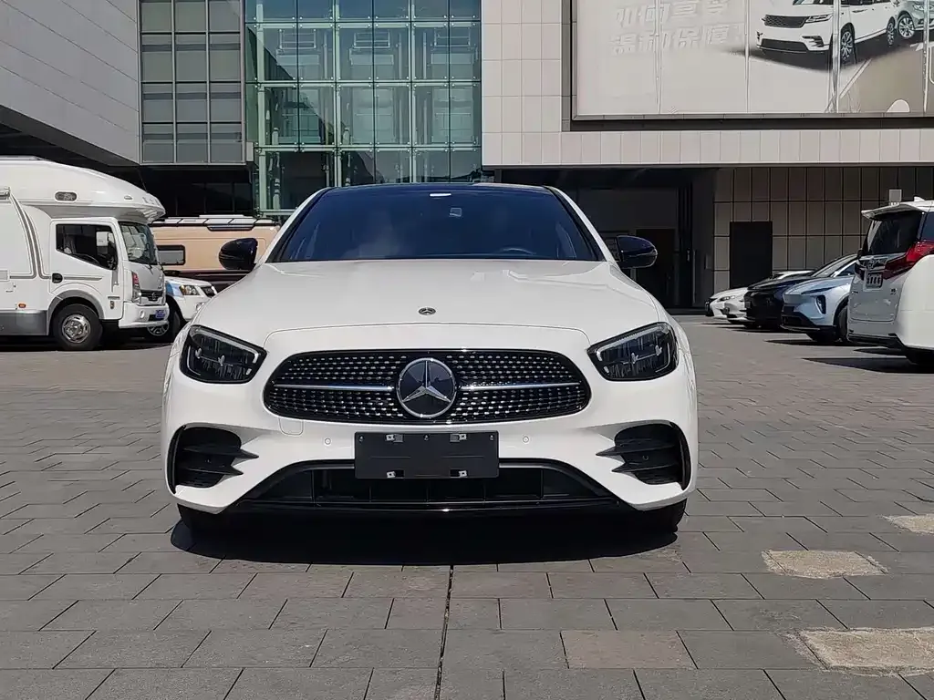 Mercedes-Benz E-Class (Import) — фото 3