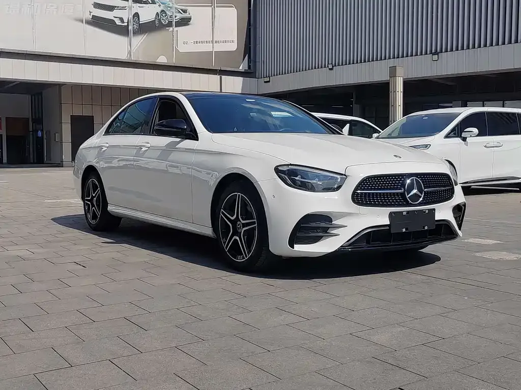 Mercedes-Benz E-Class (Import) — фото 9