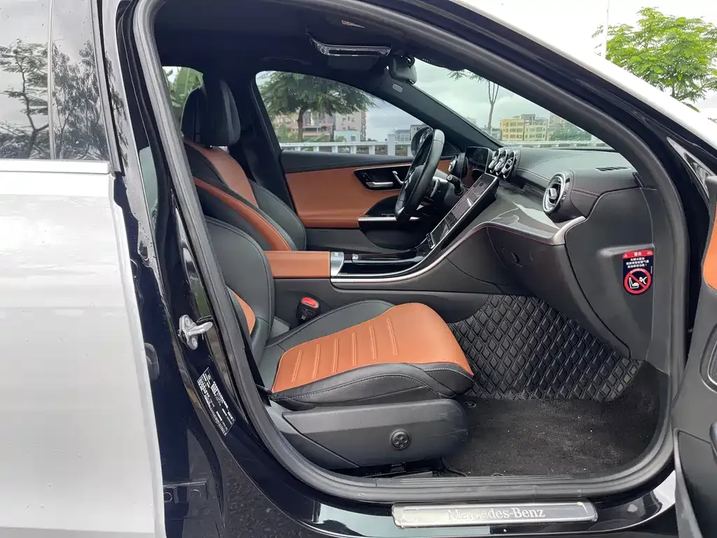 Mercedes-Benz C-Class 2023 из CN, фото 2