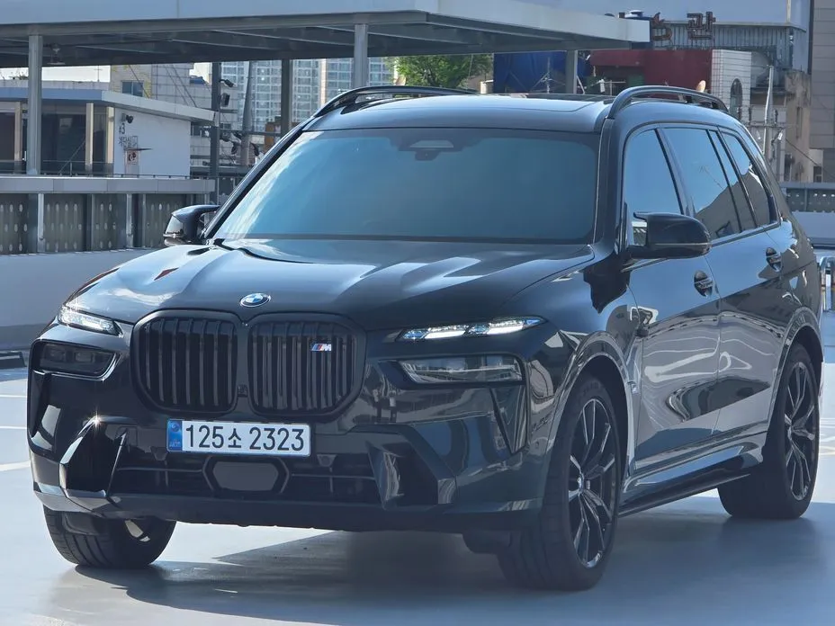 BMW X7 — фото 1