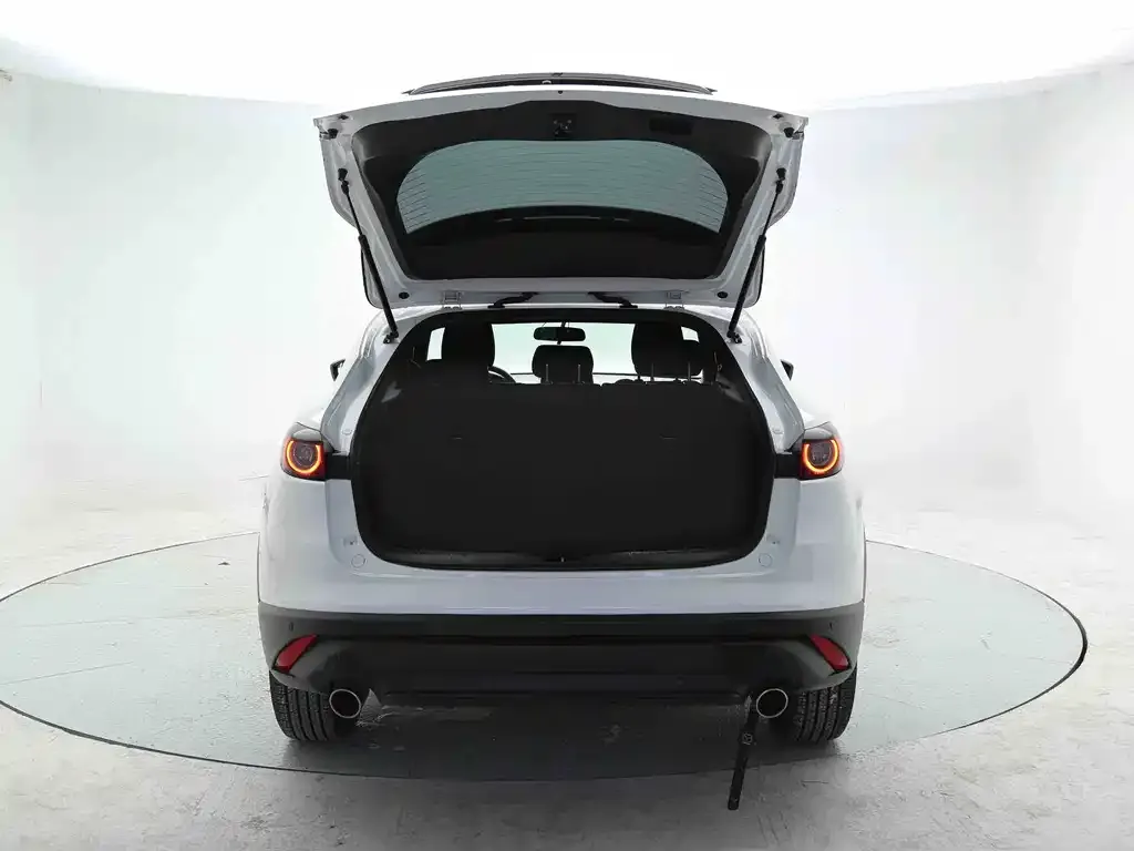 Mazda CX-4 2023 из CN, фото 5