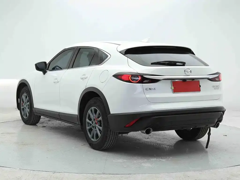 Mazda CX-4 2023 из CN, фото 8