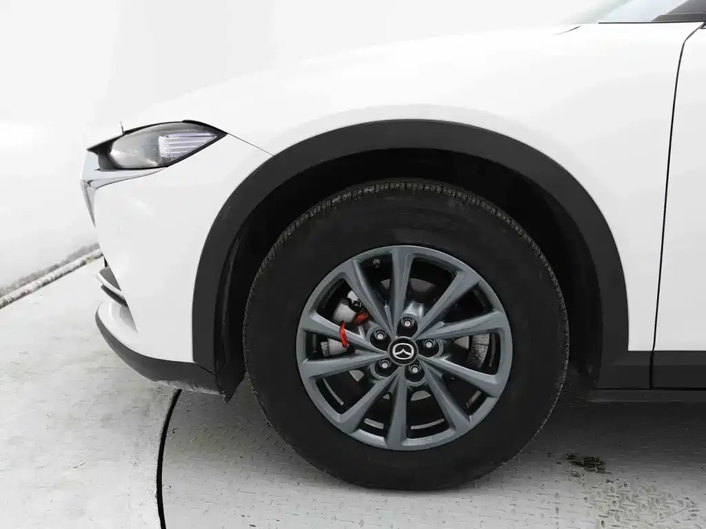 Mazda CX-4 2023 из CN, фото 10