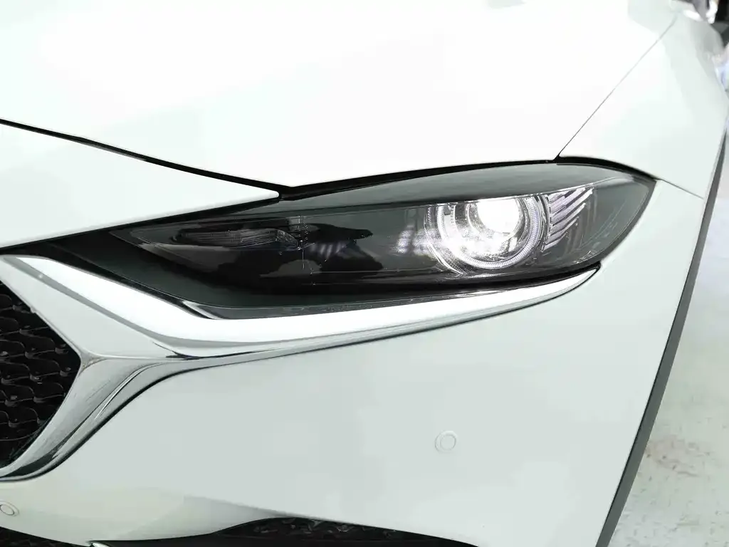 Mazda CX-4 2023 из CN, фото 9