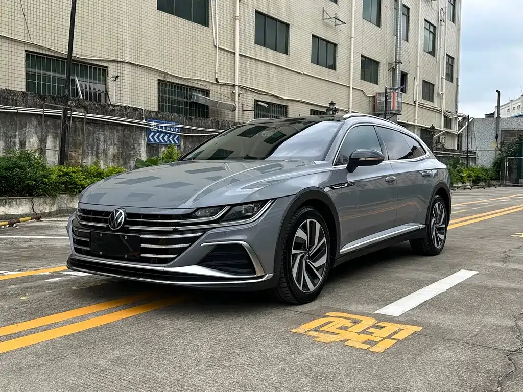 Volkswagen CC 2022 из CN, фото 1