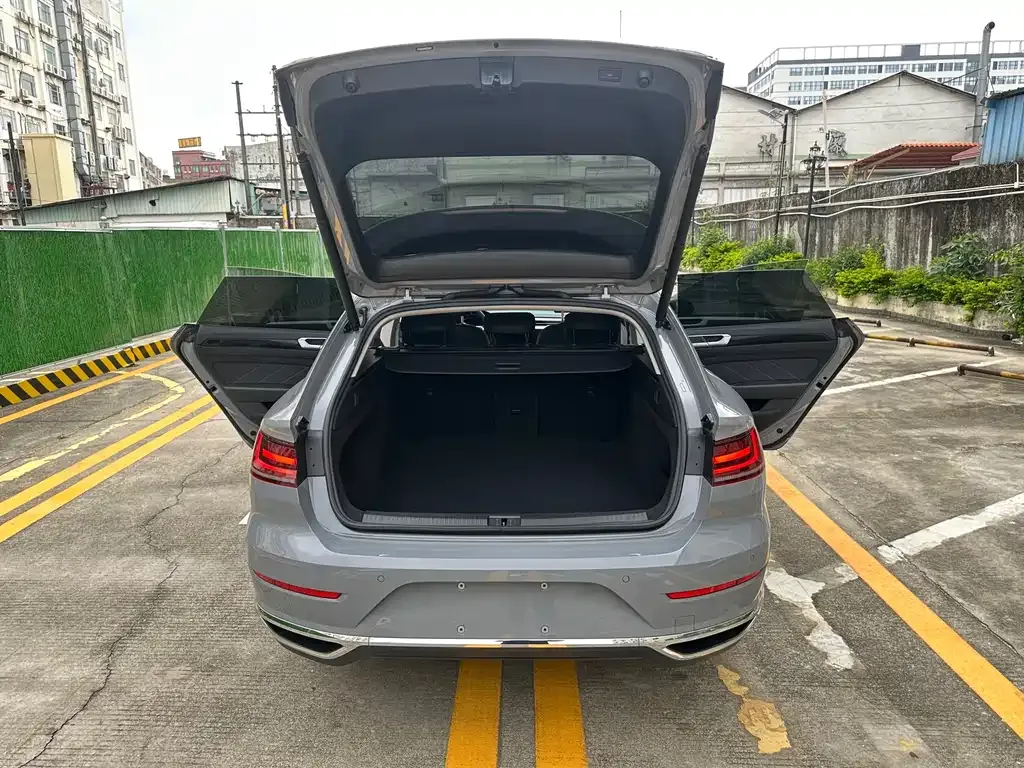 Volkswagen CC 2022 из CN, фото 6
