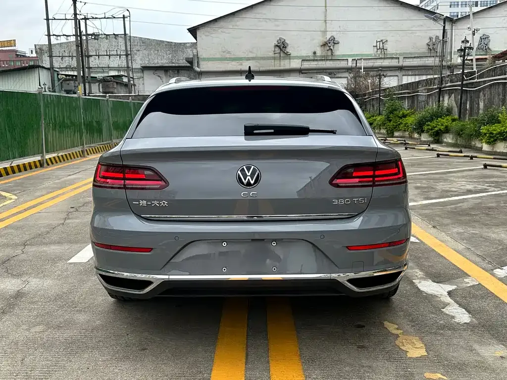 Volkswagen CC 2022 из CN, фото 8