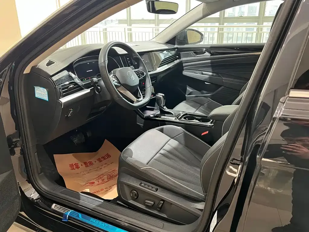 Volkswagen Passat — фото 10